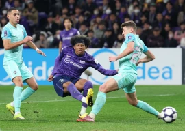 malaysia s johor darul ta zim advanced to the asian champions league quarter finals despite a second leg loss to japan s sanfrecce hiroshima str jiji press afp