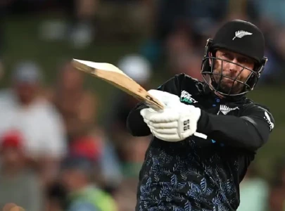 conway steers new zealand to victory over south africa