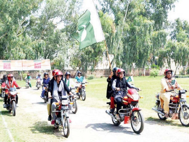 women participants in the rally held at the police lines on tuesday photo express women participants in the rally held at the police lines on tuesday photo express