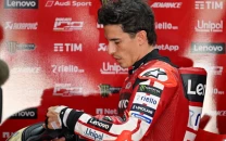 marquez snatches spanish gp