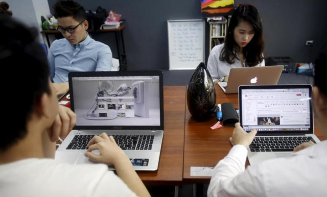 people work at the office of food finder app lozi in hanoi vietnam april 7 2016 reuters kham people work at the office of food finder app lozi in hanoi vietnam april 7 2016 reuters kham