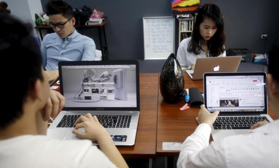 people work at the office of food finder app lozi in hanoi vietnam april 7 2016 reuters kham