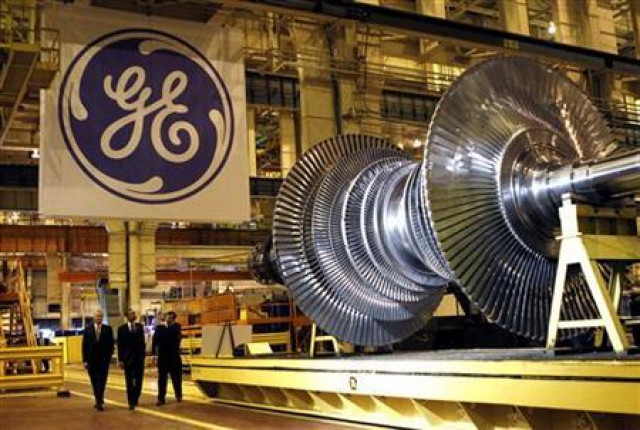 us president barack obama passes a turbine as he tours general electric 039 s birthplace in schenectady photo reuters us president barack obama passes a turbine as he tours general electric 039 s birthplace in schenectady photo reuters