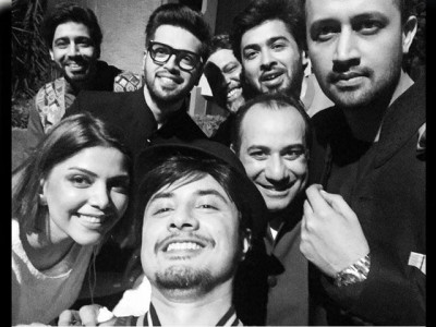 stars come together to celebrate defence day stars come together to celebrate defence day