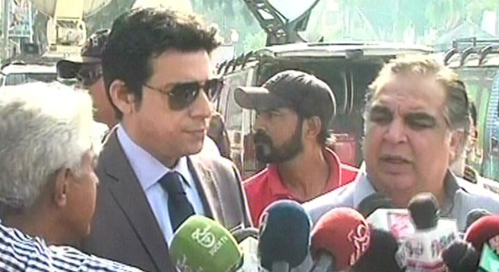 express news screen grab of faisal vawda and imran ismael talking to media moments before the attack