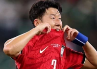 son apologises to s korea fans