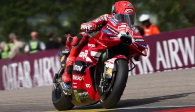 marquez claims pole at germany motogp