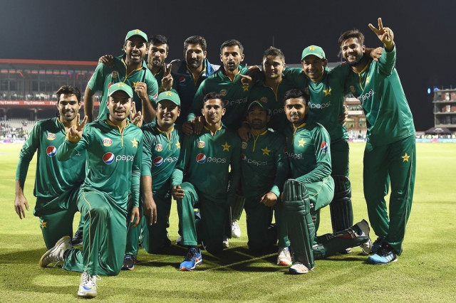 pakistan 039 s players celebrate after winning the t20i against england in manchester on september 7 2016 photo afp pakistan 039 s players celebrate after winning the t20i against england in manchester on september 7 2016 photo afp