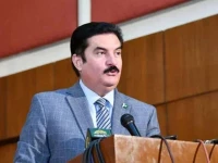 kundi slams k p over gomal university crisis