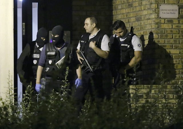 french policemen take part in a police raid in boussy saint antoine near paris france september 8 2016 french police investigating the abandonment of a car packed with gas cylinders near paris 039 s notre dame photo reuters