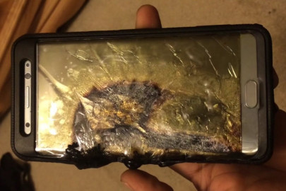 etihad airline bans use of samsung exploding mobiles