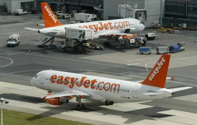 an easy jet airbus a320 aircraft taxis across the tarmac at manchester airport at manchester airport northern england june 25 2013 photo reuters an easy jet airbus a320 aircraft taxis across the tarmac at manchester airport at manchester airport northern england june 25 2013 photo reuters