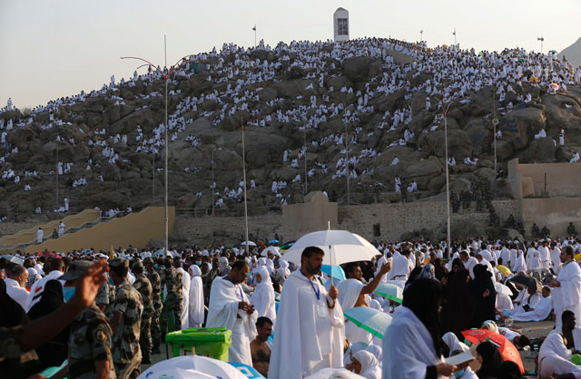 muslim pilgrims arrive at mount arafat where the prophet muhammad pbuh is believed to have given his final sermon near the holy city of makkah on september 11 2016 photo afp