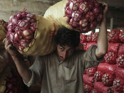 holiday spirit demand prices of tomatoes onions rise ahead of eid holiday spirit demand prices of tomatoes onions rise ahead of eid