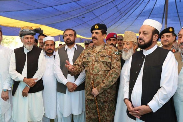 army chief general raheel sharif speaks with tribal elders of north waziristan on tuesday photo ispr army chief general raheel sharif speaks with tribal elders of north waziristan on tuesday photo ispr
