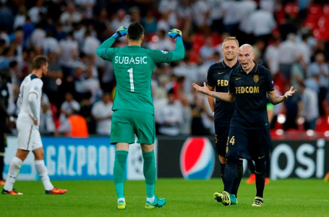 monaco 039 s andrea raggi celebrates after the game with danijel subasic on september 14 2016 photo reuters monaco 039 s andrea raggi celebrates after the game with danijel subasic on september 14 2016 photo reuters