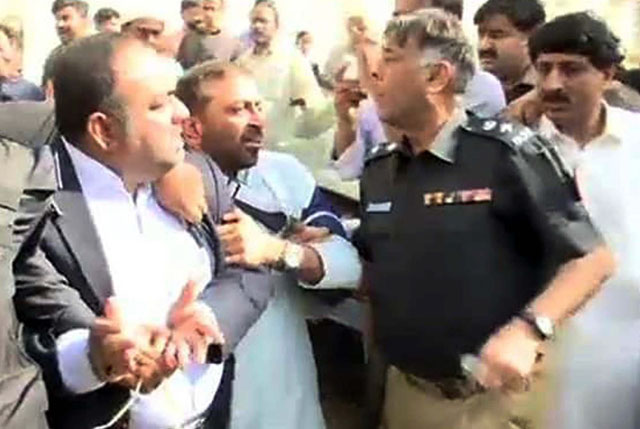 rao anwar arrests mqm leader khawaja izharul hasan on friday photo ppi