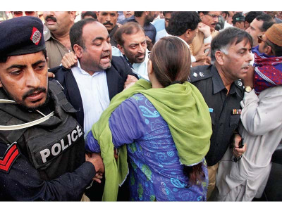 high drama as mqm leader arrested then freed high drama as mqm leader arrested then freed