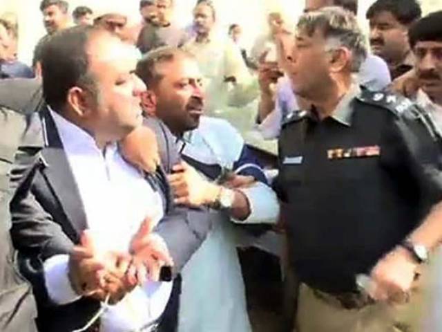 leaders of various political parties have condemned the way khawaja izharul hasan was arrested photo ppi