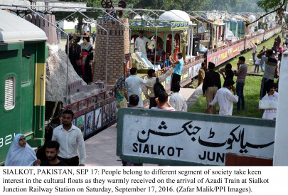 countrywide tour azadi train attracts dozens to sialkot railway station