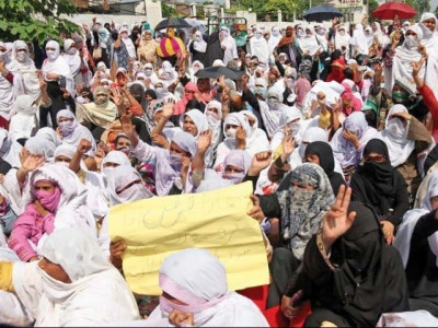 united for a cause lhws make their grievances heard united for a cause lhws make their grievances heard