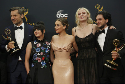 game of thrones makes history at emmys game of thrones makes history at emmys