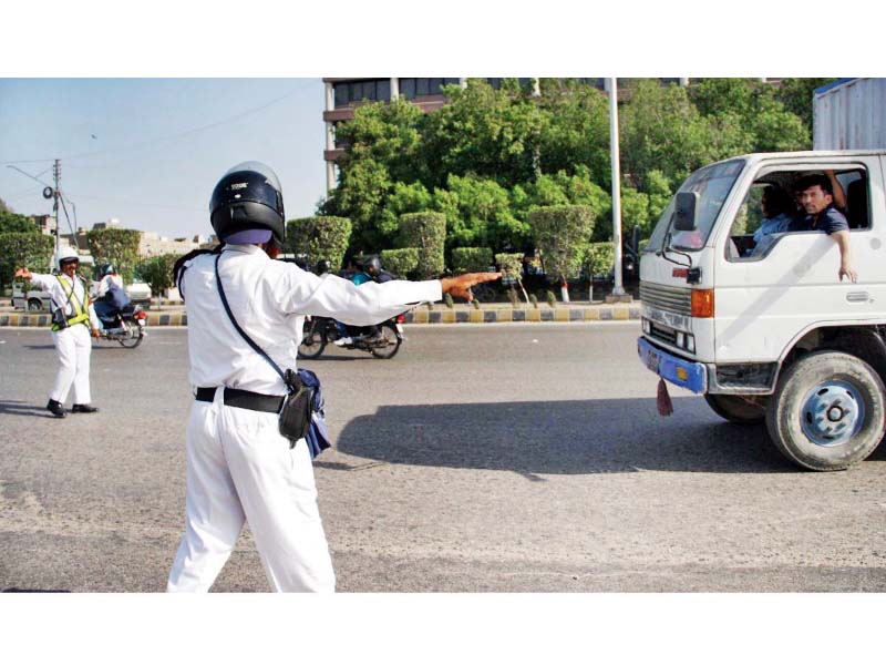 more than 132 cops have been deployed at sharae faisal to make it a model road there will be zero tolerance towards any traffic violation photo online