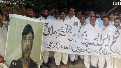 favouring rao anwar demonstration held on super highway favouring rao anwar demonstration held on super highway