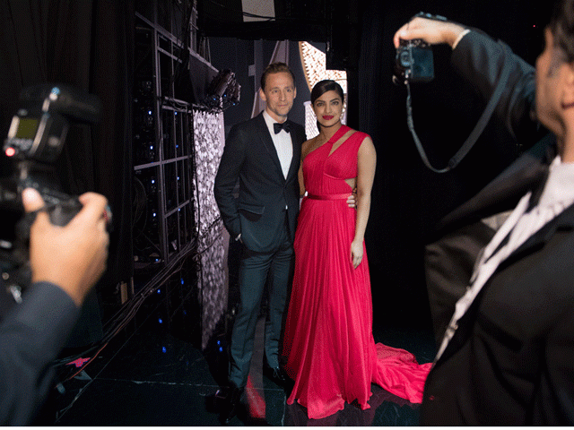 tom appears to have moved on from taylor swift with grace photo eonline tom appears to have moved on from taylor swift with grace photo eonline