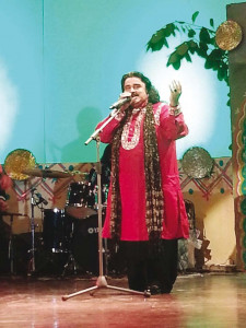 arif lohar performs at lahore arts council