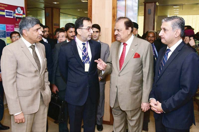 president manoon hussain is being briefed by suparco chairman about use of space technology for cpec project photo nni president manoon hussain is being briefed by suparco chairman about use of space technology for cpec project photo nni