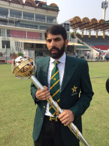 misbah becomes first pakistani to receive test mace from icc misbah becomes first pakistani to receive test mace from icc