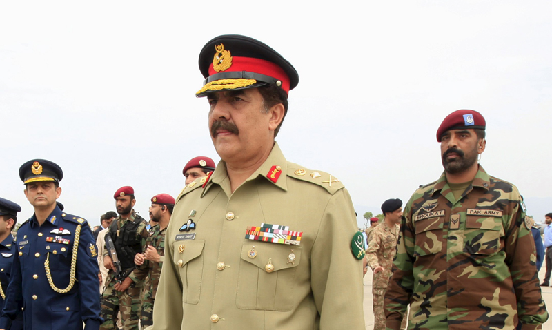 although the account raheelsharif clearly states that it is not an official account of the army chief but it did not stop twitter from verifying it photo reuters