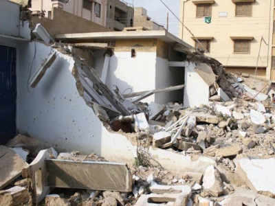 crackdown continues two more mqm offices demolished crackdown continues two more mqm offices demolished