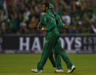 shoaib malik responds to wasim akram disinterested comment shoaib malik responds to wasim akram disinterested comment