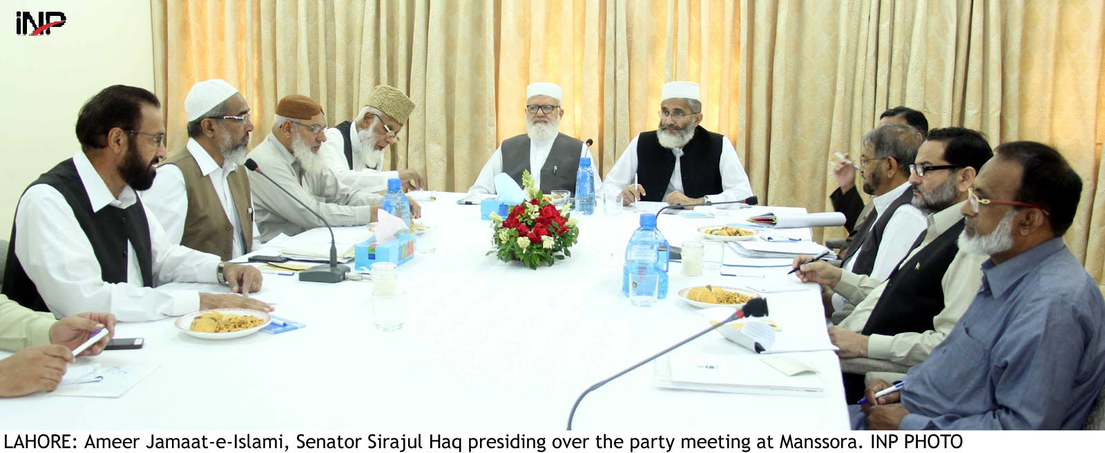 ameer jammat e islami senator sirajul haq presiding over the party meeting at mansoora photo inp