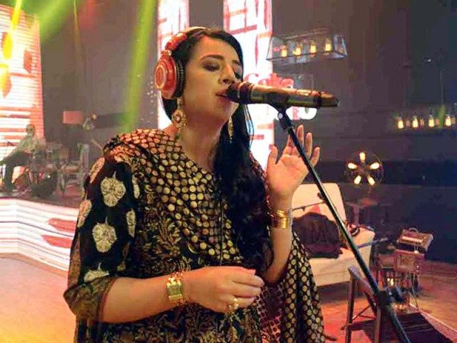 masuma anwar made her coke studio debut with jhalliya photo publicity masuma anwar made her coke studio debut with jhalliya photo publicity