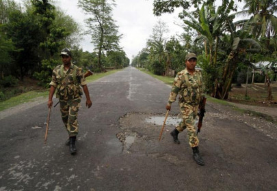 indian forces kill six suspected militants in assam