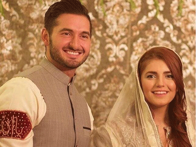momina mustehsan engaged to ali naqvi photo instagram momina mustehsan engaged to ali naqvi photo instagram