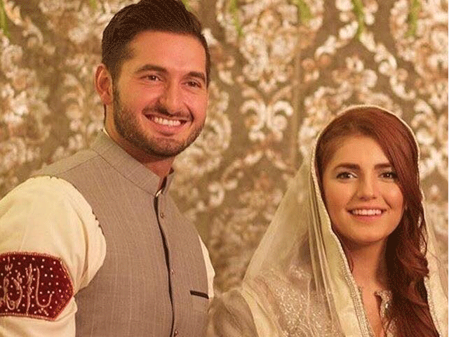 momina mustehsan engaged to ali naqvi photo instagram