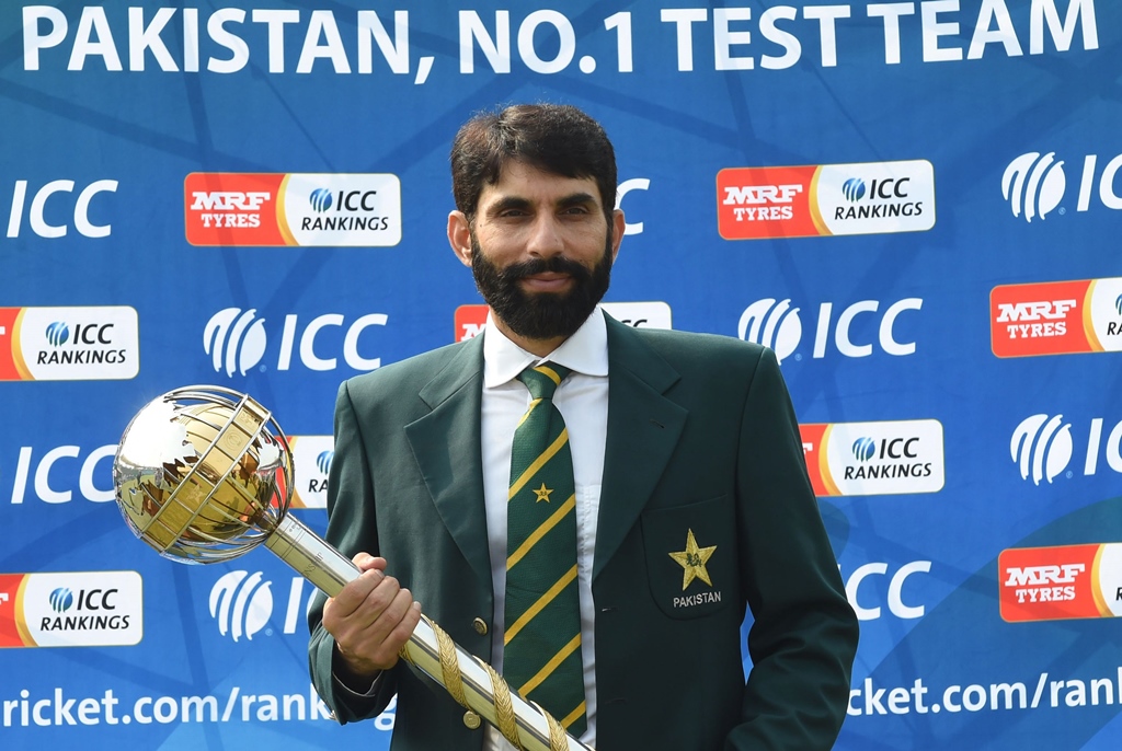 misbahul haq holds the icc test championship mace in lahore on september 21 2016 photo afp