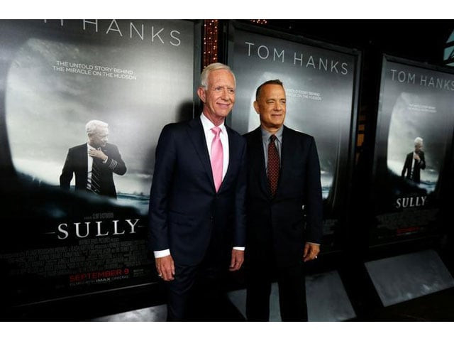 cast member tom hanks r poses with captain chesley 039 039 sully 039 039 sullenberger at the premiere of 039 039 sully 039 039 in los angeles california us september 8 2016 photo reuters cast member tom hanks r poses with captain chesley 039 039 sully 039 039 sullenberger at the premiere of 039 039 sully 039 039 in los angeles california us september 8 2016 photo reuters