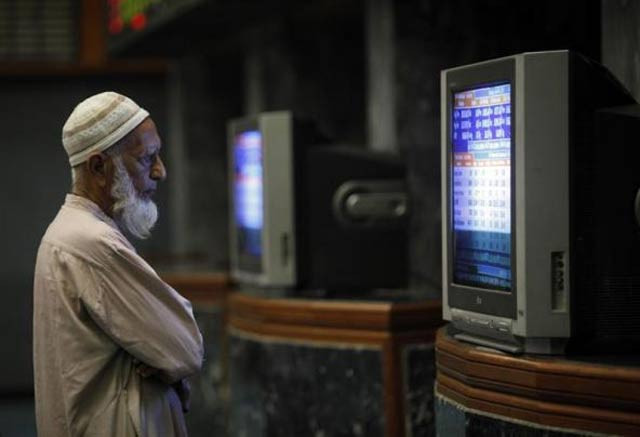 finance ministry says trade account has been worsening and is under pressure photo reuters finance ministry says trade account has been worsening and is under pressure photo reuters