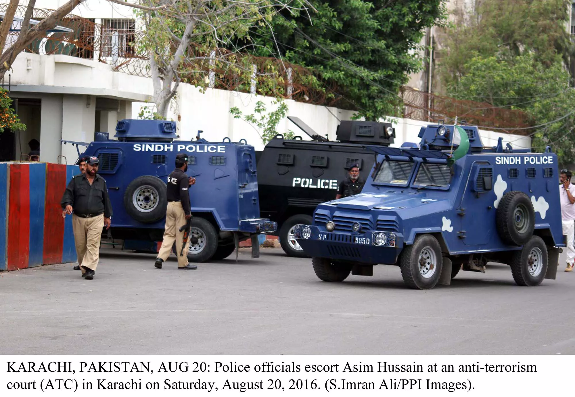 sukkur ssp amjad ahmed shaikh has announced a cash reward and commendation certificates for both the police parties that took part in the encounters photo ppi sukkur ssp amjad ahmed shaikh has announced a cash reward and commendation certificates for both the police parties that took part in the encounters photo ppi