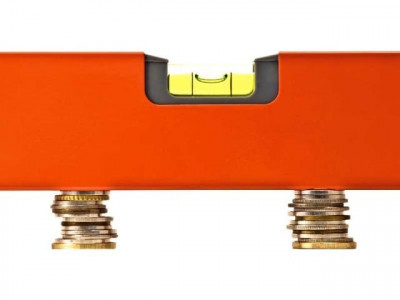 appreciation businessmen hail low interest rate