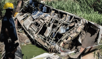 venezuela bus crash leaves 11 dead 14 hurt