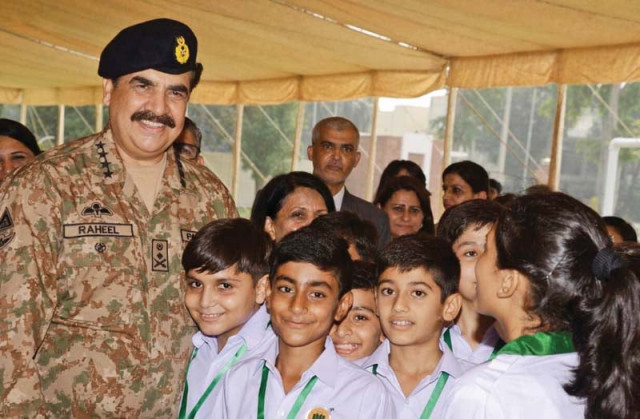 general raheel sharif with students during his visit to a newly developed combat reaction training facility in the vicinity of lahore garrison photo inp general raheel sharif with students during his visit to a newly developed combat reaction training facility in the vicinity of lahore garrison photo inp