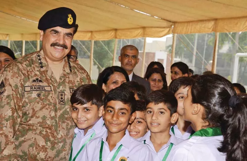 general raheel sharif with students during his visit to a newly developed combat reaction training facility in the vicinity of lahore garrison photo inp general raheel sharif with students during his visit to a newly developed combat reaction training facility in the vicinity of lahore garrison photo inp