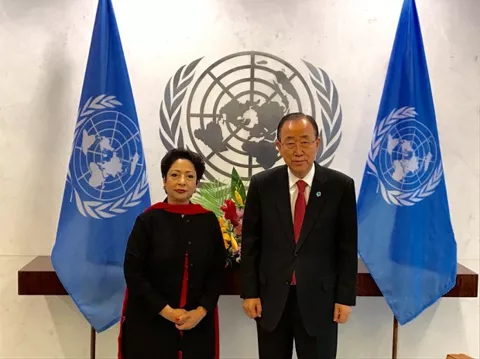 pakistan 039 s ambassador maleeha lodhi with un chief ban ki moon photo afp pakistan 039 s ambassador maleeha lodhi with un chief ban ki moon photo afp