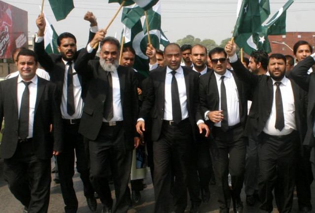 supreme court bar association president hazoor imam kazmi said that a similar march had been organised in srinagar by lawyers of iok led by the kashmir high court bar association s president mian abdul qayoom photo agha mehroz express supreme court bar association president hazoor imam kazmi said that a similar march had been organised in srinagar by lawyers of iok led by the kashmir high court bar association s president mian abdul qayoom photo agha mehroz express